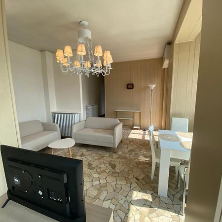Como Lake Panorama Apartment Cadenabbia Bagian luar foto