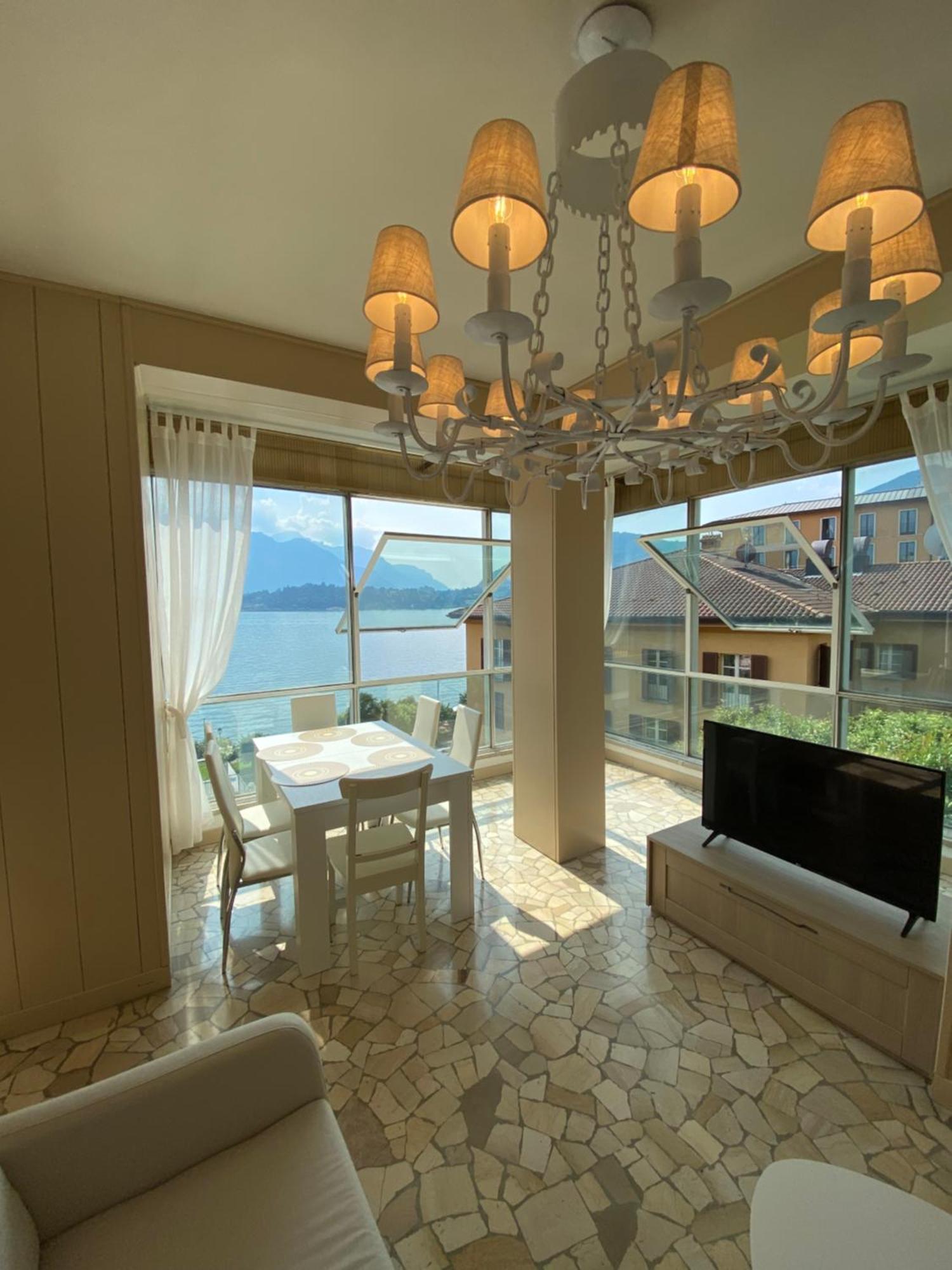 Como Lake Panorama Apartment Cadenabbia Bagian luar foto
