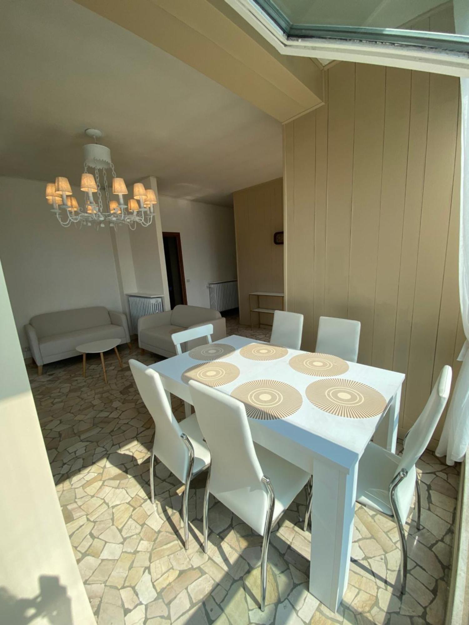 Como Lake Panorama Apartment Cadenabbia Bagian luar foto