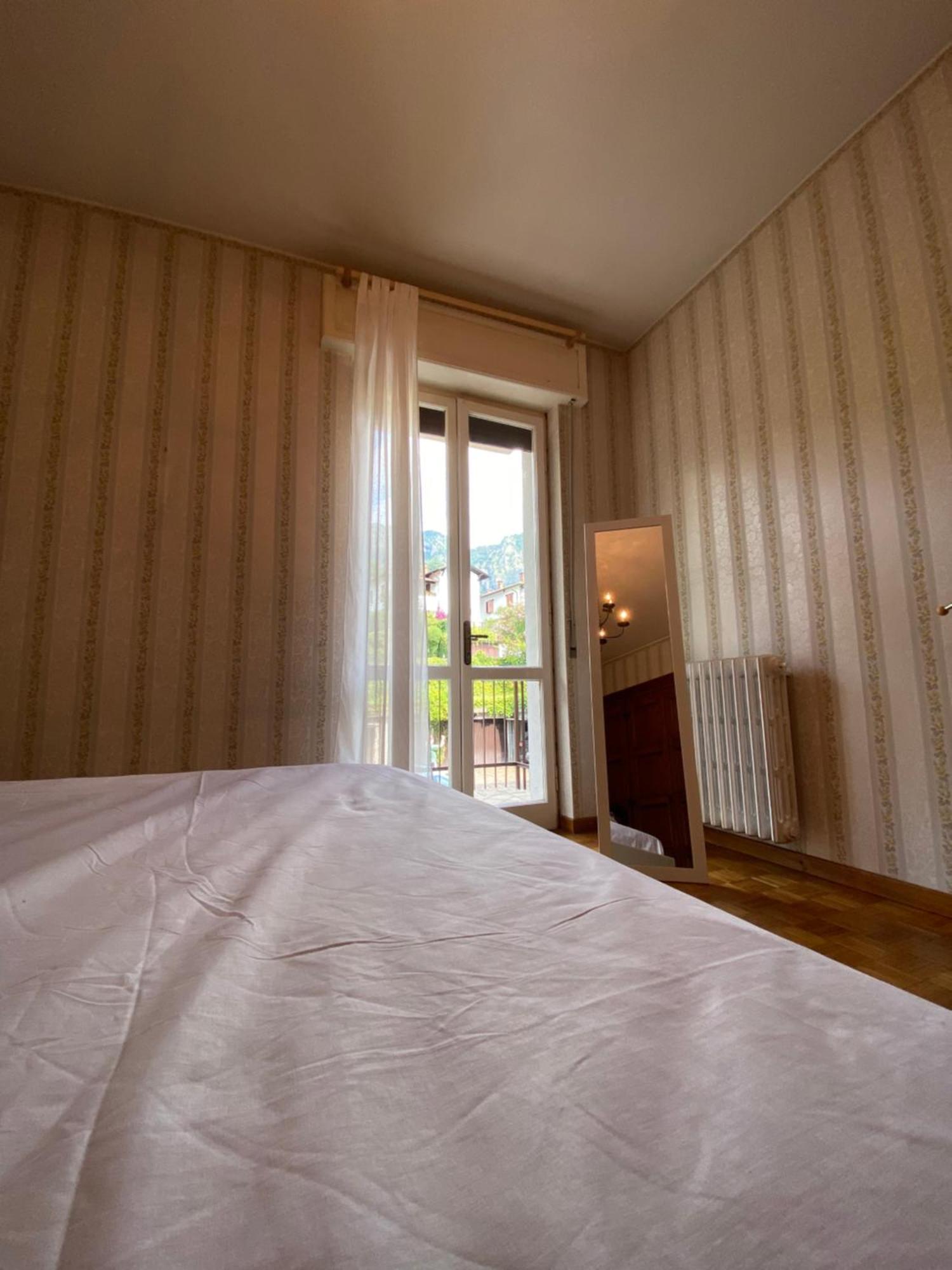 Como Lake Panorama Apartment Cadenabbia Bagian luar foto